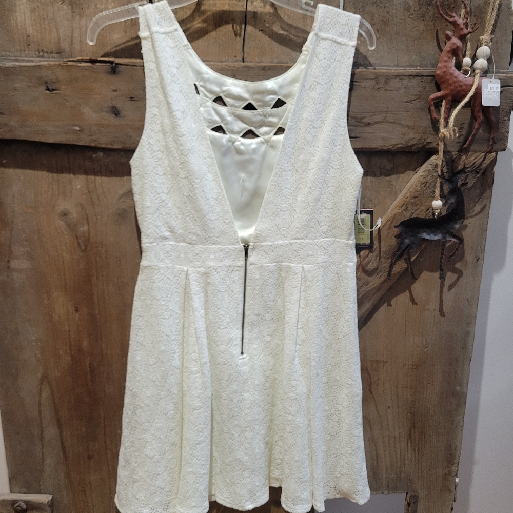 Miss Me Found Love lace dress size Medium - Picture 8 of 12